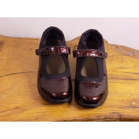 DREW Shoes - Drew Dark Rose Leather Alligator Print Mary Jane Shoes Women’s Size 9.5 14375-6P